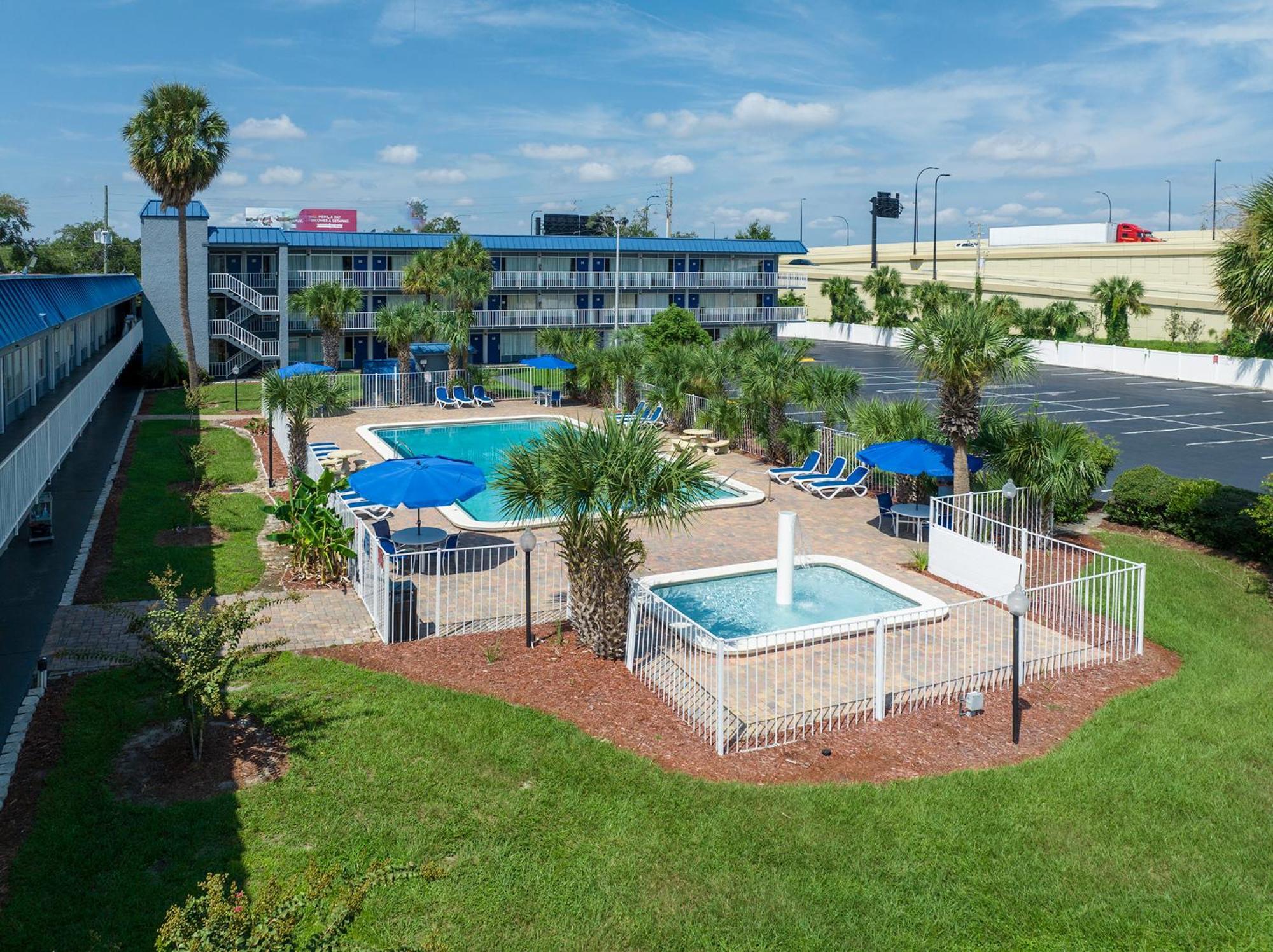 Days Inn By Wyndham Orlando Downtown Eksteriør billede